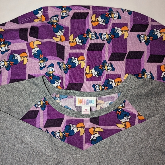 Disney LuLaRoe Randy, M, Donald Duck, Purple - Picture 7 of 9